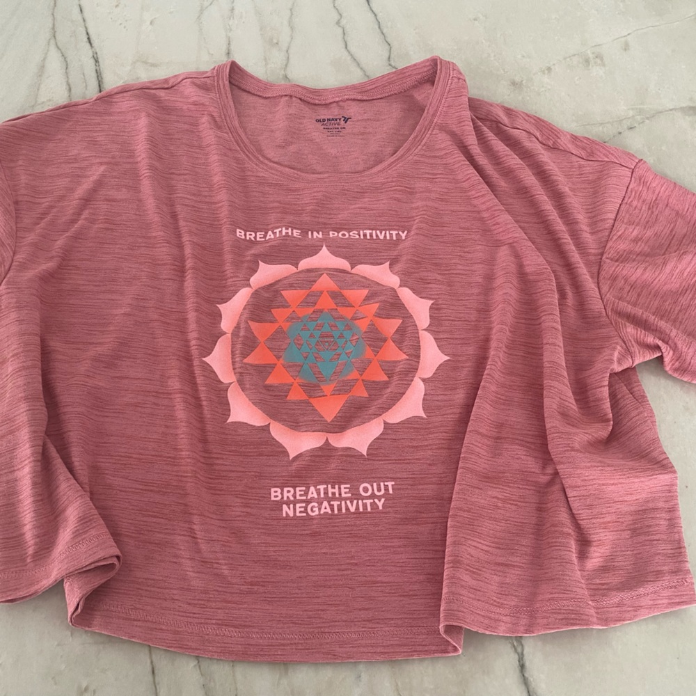Yoga crop shirt